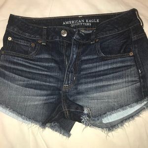 American Eagle size 6 shorts
